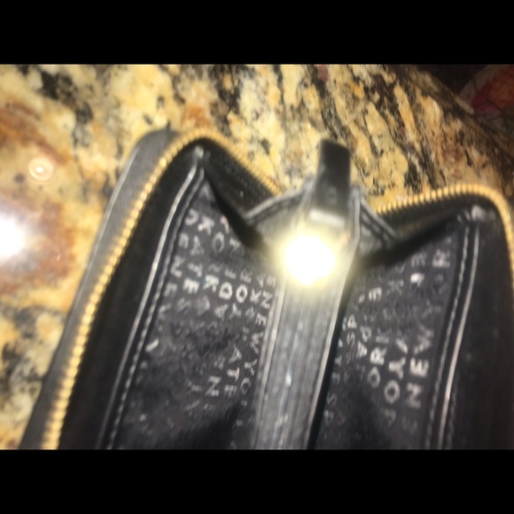 Kate Spade Black Wallet Key Chain - Picture 5 of 8